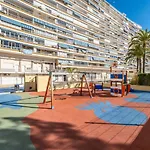 Lovelylofts Sea Club شقة لقنت