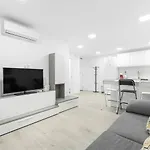 Lovelylofts Sea Club * لقنت